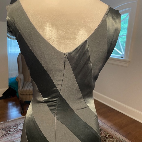 Luxury Paris Designer Jacques Molko Gray Bias Silk evening gown - Picture 9 of 14